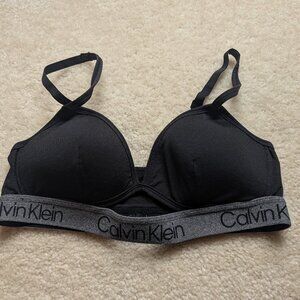 Calvin Klein padded adjustable sports t shirt bra bralette